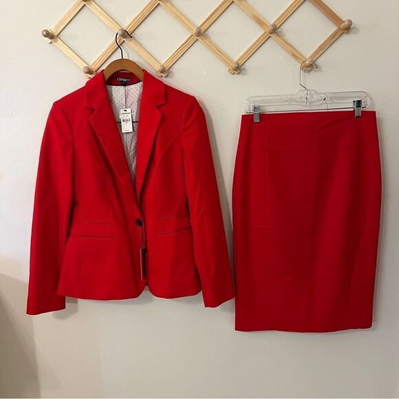 Express Pants - NWT Red Express Suit set size 6/8